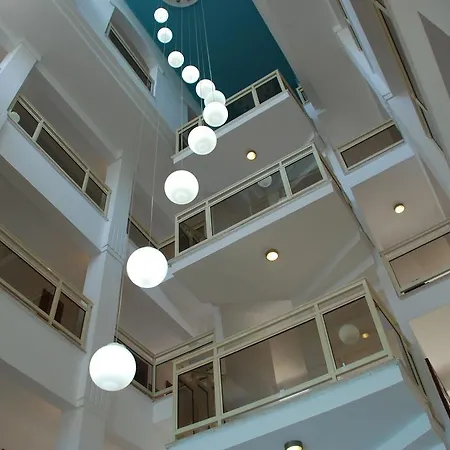 Otel Adora