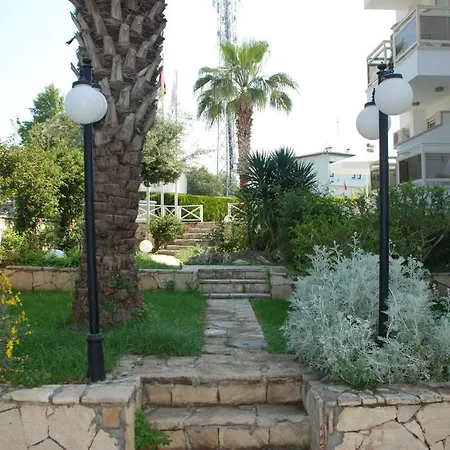 Adora Hotel 3*