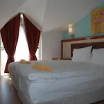 Szálloda Adora 3*