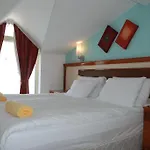 Adora 3* Side